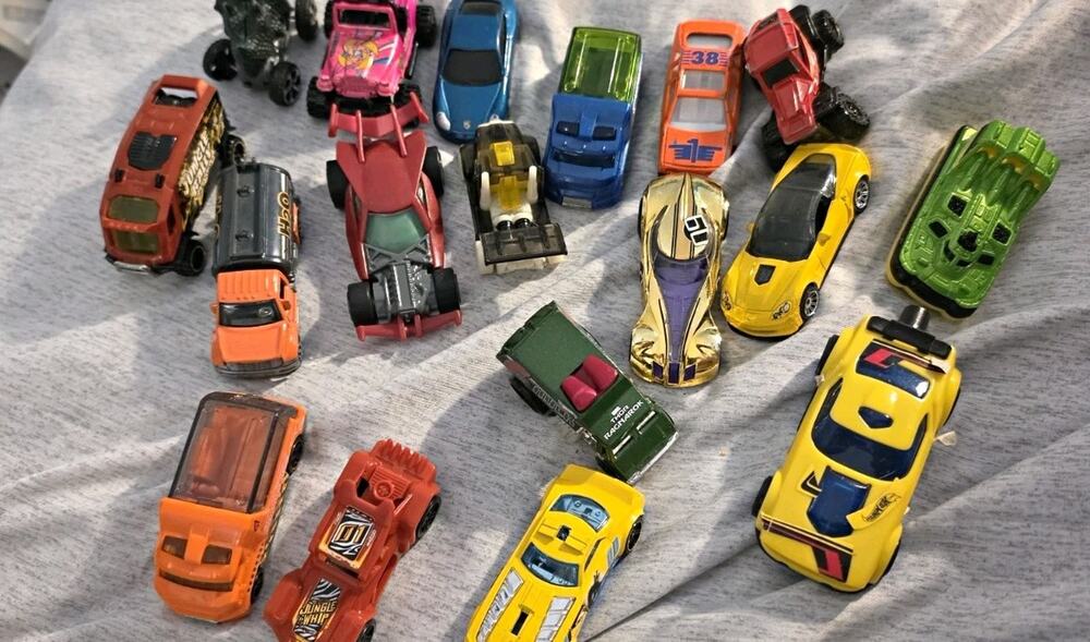 Assorted Diecast Toy Cars Mixed Lot Multi-Color Ages 3-11 Years
